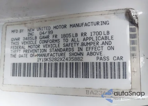 1999 Chevrolet Prizm z USA, uszkodzony, nr VIN 1Y1SK5282XZ435882